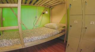 Гостиница Ostrova Hostel Южно-Сахалинск Кровать в общем четырехместном номере для мужчин-2